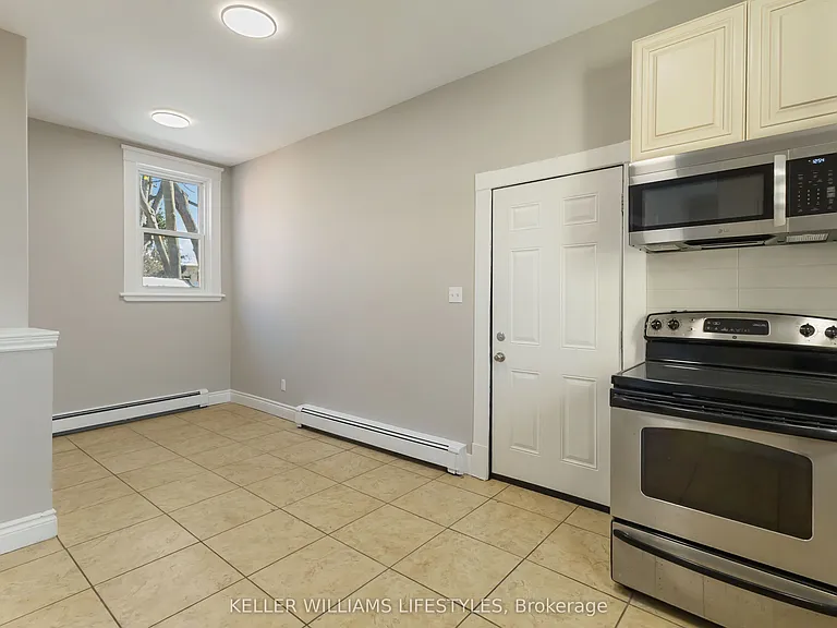 79 Beaconsfield Ave #1 — Photo 5