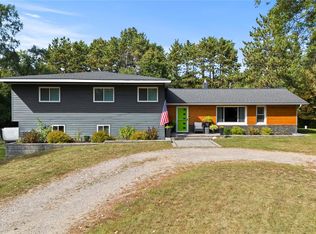 1906 Indianwood Rd, Lake Orion, MI 48362