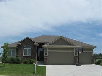 1st image of 1007 SW Whitetail Dr