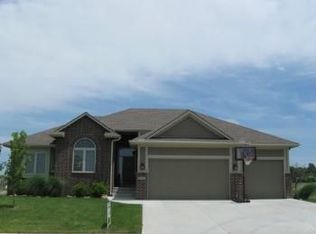 1007 SW Whitetail Dr, Oak Grove, MO 64075