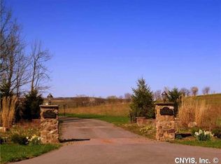 1844 Sugar Maple Ln, Skaneateles, NY 13152