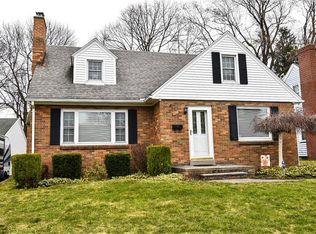 128 Walzer Rd, Rochester, NY 14622