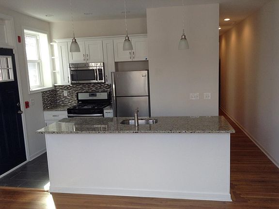 Kitchen/Living Area