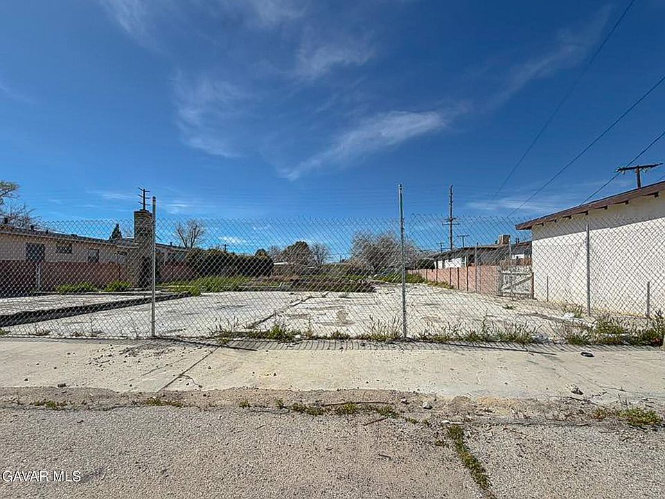 1st image of 45356 10th St W