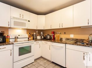 1415 N Dearborn Pkwy #D3, Chicago, IL 60610
