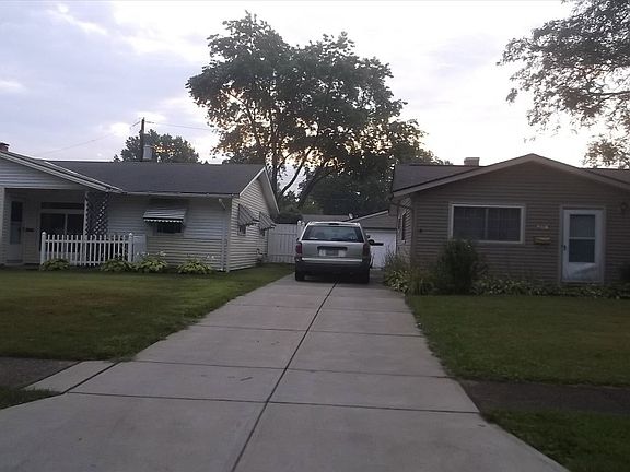 3rd image of 356 Hemlock Dr