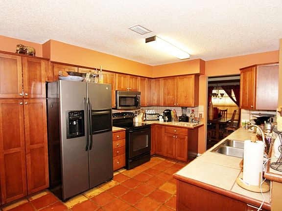 2nd image of 2348 Oxer Ct