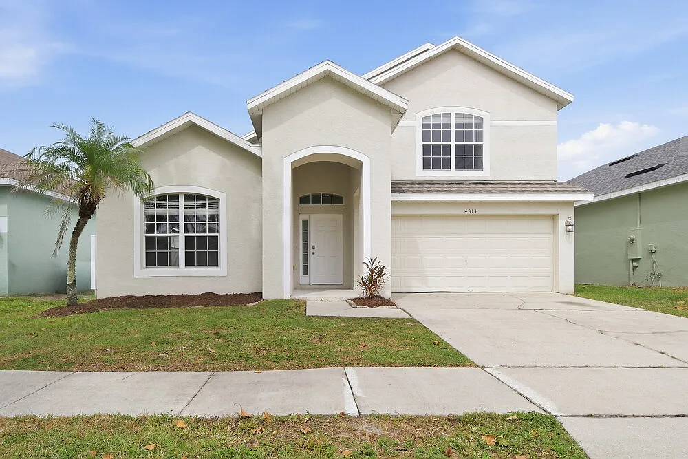 4 bed, 2.5 bath, 2410 sqft, $2,425 — Photo 1