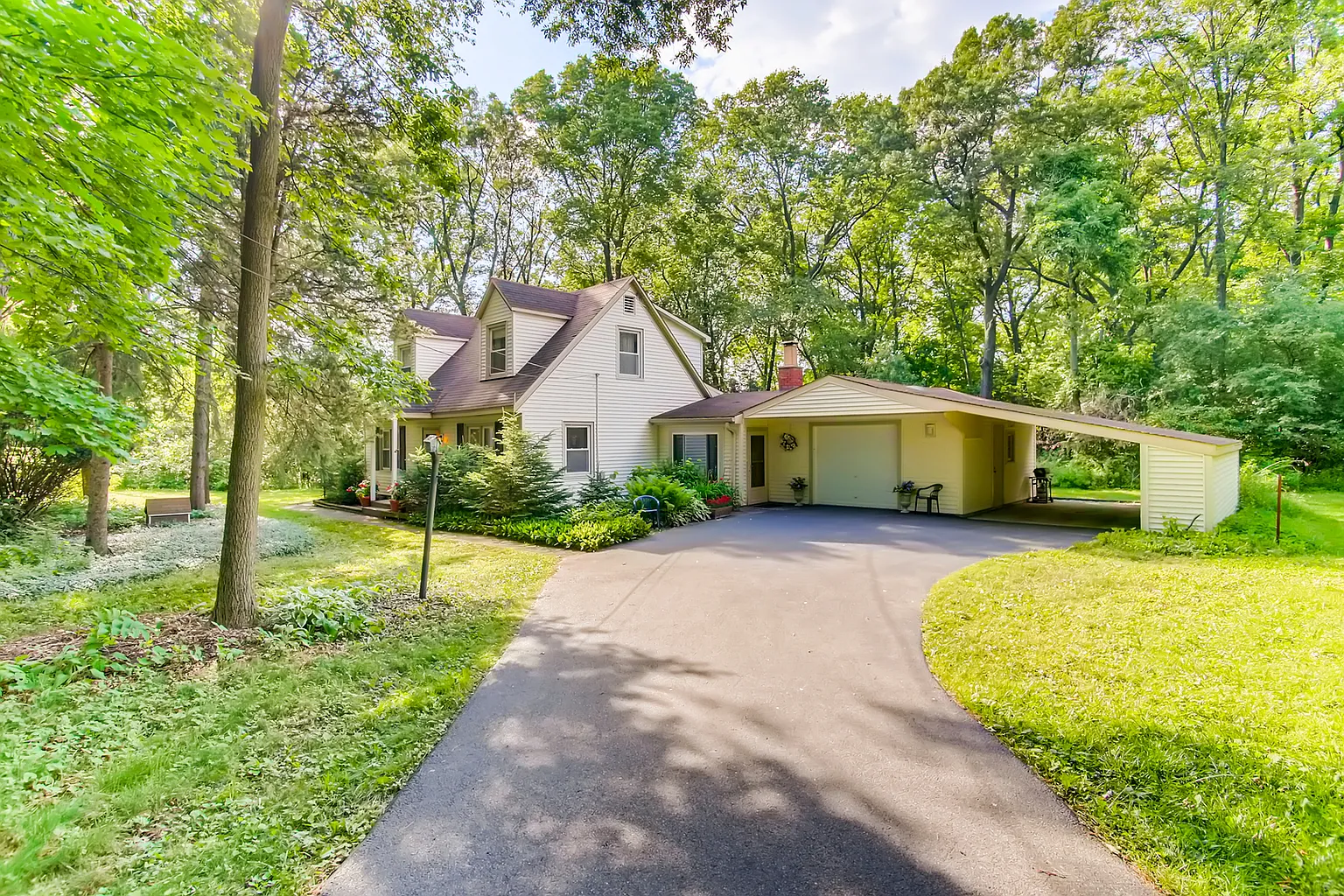 1114 Timber Trails Rd photo 1