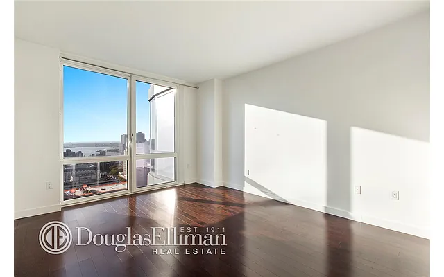 Rented by Douglas Elliman | media 26