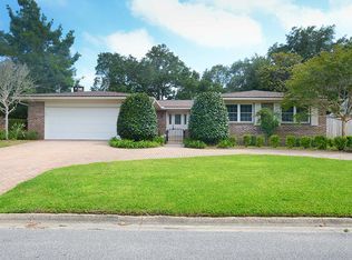 7 Elkwood Ct, Shalimar, FL 32579