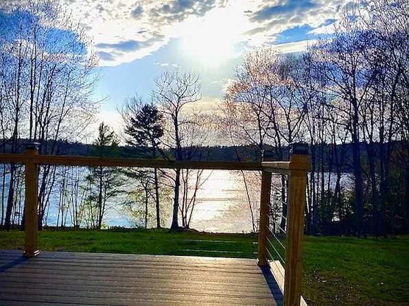 17 Hopkins Ln, Verona Island, ME 04416