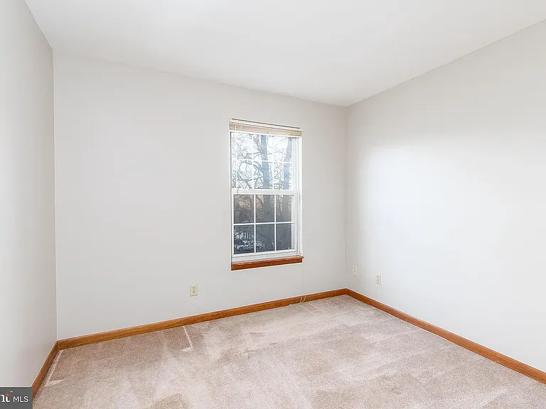 30 Duck Harbour Dr — Photo 11