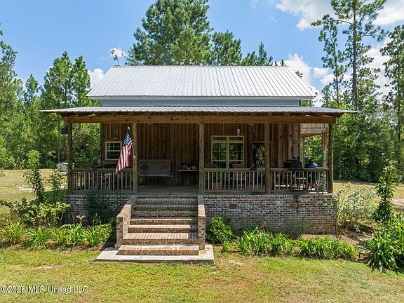 3rd image of 109 B Lowe Ln