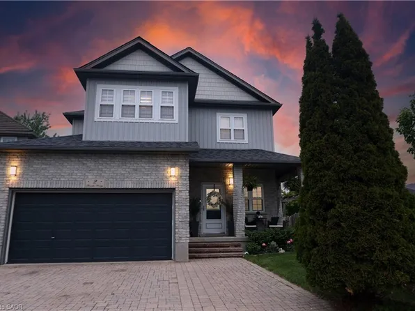 2 Bridleridge St, Kitchener, ON N2P 2T9