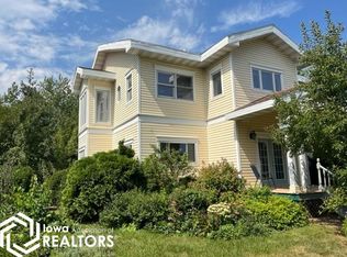 102 Full Moon Ln, Fairfield, IA 52556