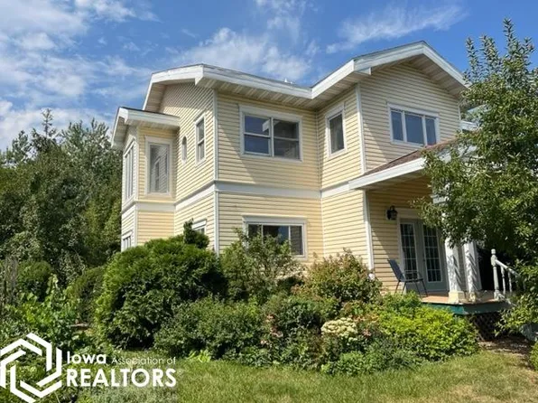 102 Full Moon Ln, Fairfield, IA 52556