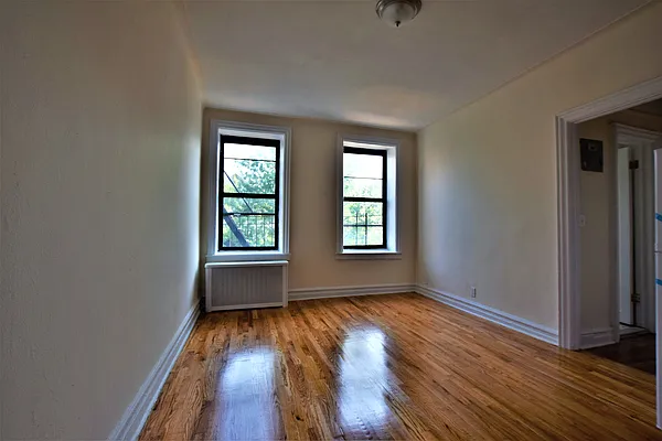 Rented by NYC Realty Brokers LLC | media 1