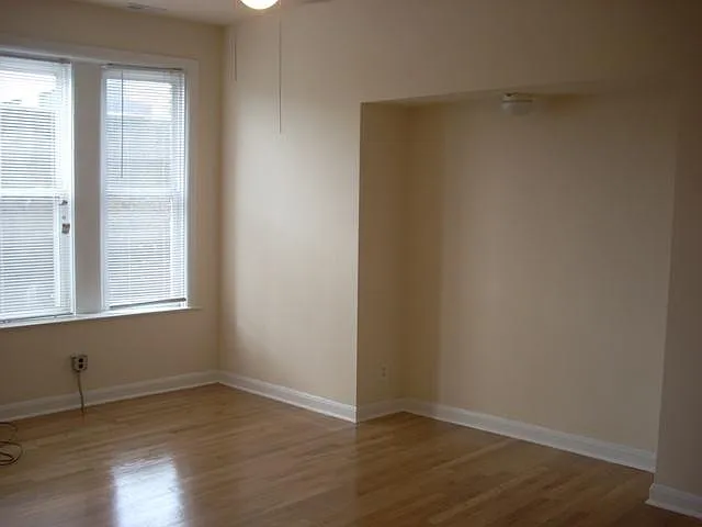 1020 W Wellington Ave #2-R — Photo 6