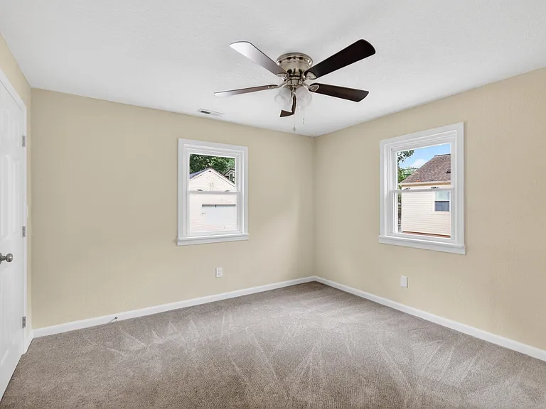 5902 Marshall Ave — Photo 8
