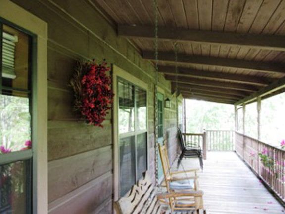 3rd image of 88 Mariposa Ln