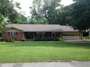 2621 Valley View Dr, Rocky Face, GA 30740