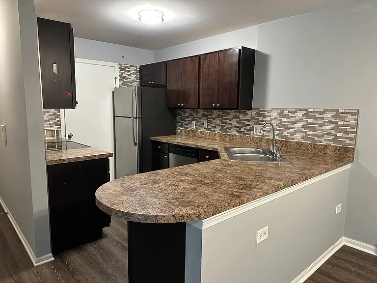 1545 W Crystal Rock Ct #1D — Photo 4
