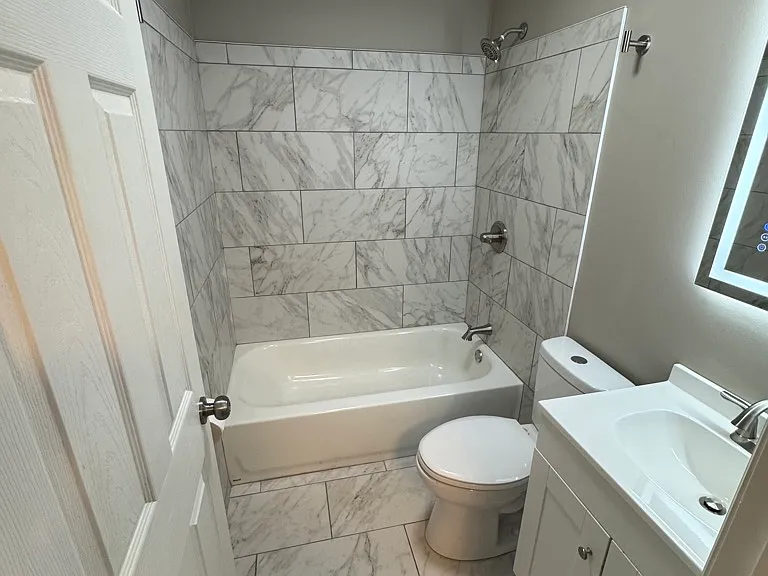 2401 Collis Ave #1 — Photo 4