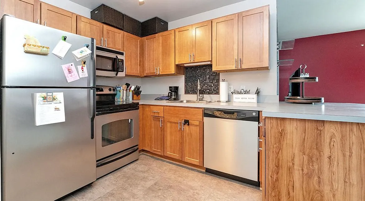 2 bed, 666 sqft, $750 — Photo 2