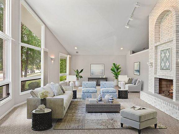2nd image of 8450 Meadows Edge Trl