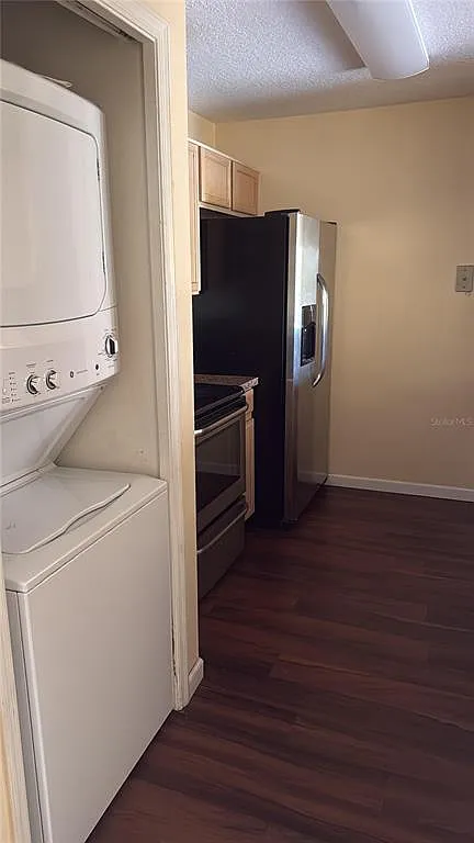 3 bed, 2.0 bath, 1226 sqft, $1,985 — Photo 4
