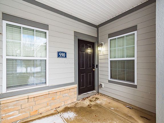 5th image of 590 Redwood Ln