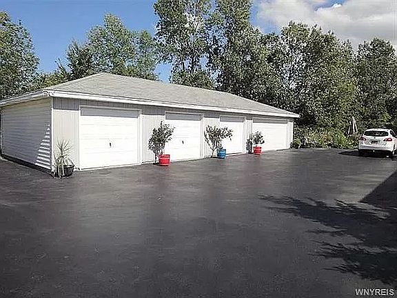 3*1 garages, 1*2 garage auto