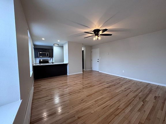 3rd image of 401 Front St #A8811f861