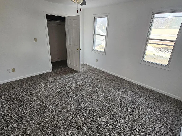1044 John Ave — Photo 23
