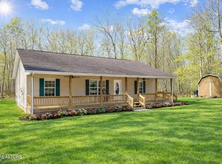 1365 Pilgrim Dr, Grimsley, TN 38565