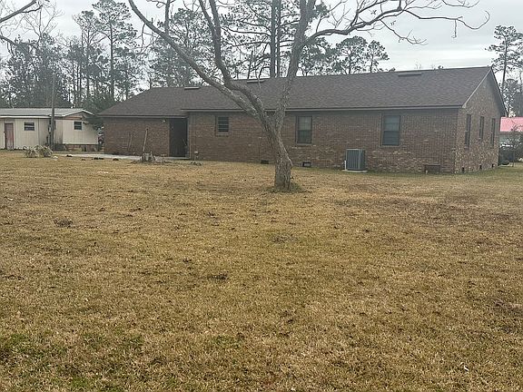 4th image of 2439 Ray Ave #2441