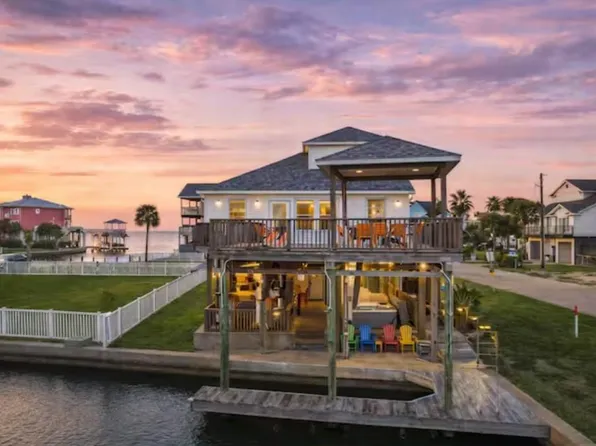 22803 Chiquita St, Galveston, TX 77554