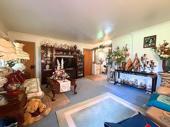 4th image of 2474 Bingham Rd