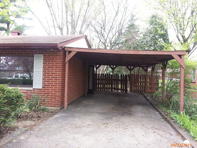 2nd image of 3926 Downes Dr.