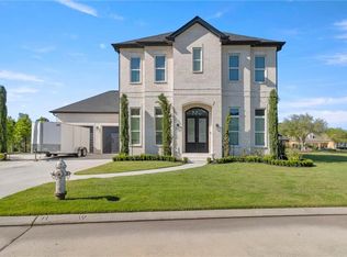 137 Pine Valley Dr, New Orleans, LA 70131
