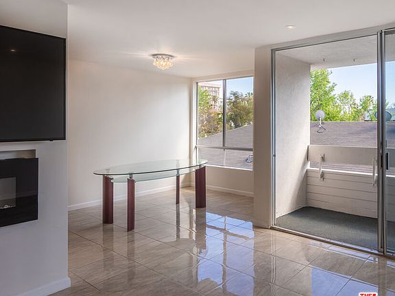 4th image of 403 N Oakhurst Dr APT 303
