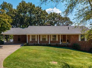 111 Shamrock Dr, Little Rock, AR 72205
