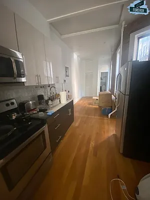Rented by Fifth & Forever LLC | media 29