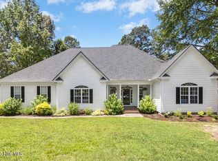 904 Parkridge Dr, Clayton, NC 27527