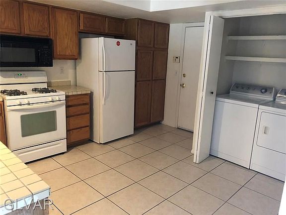 4th image of 4015 Grasmere Ave