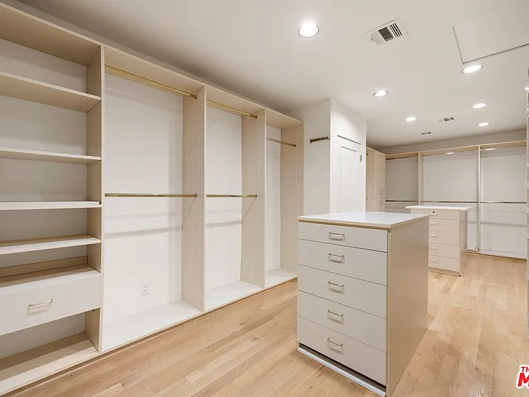 1121 La Collina Dr — Photo 18