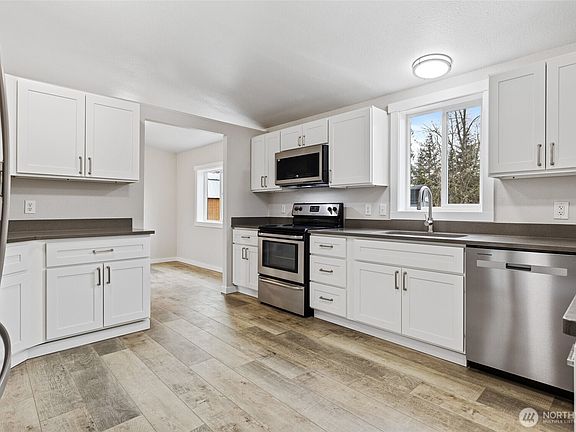 2nd image of 37014 64th Avenue Ct E