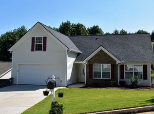 389 Burts Crossing Dr, Dawsonville, GA 30534