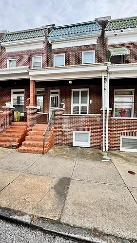 2705 E Biddle St Photo 1